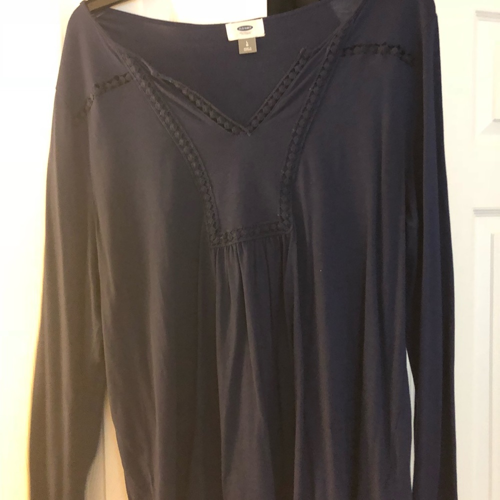 Navy long sleeve top!!